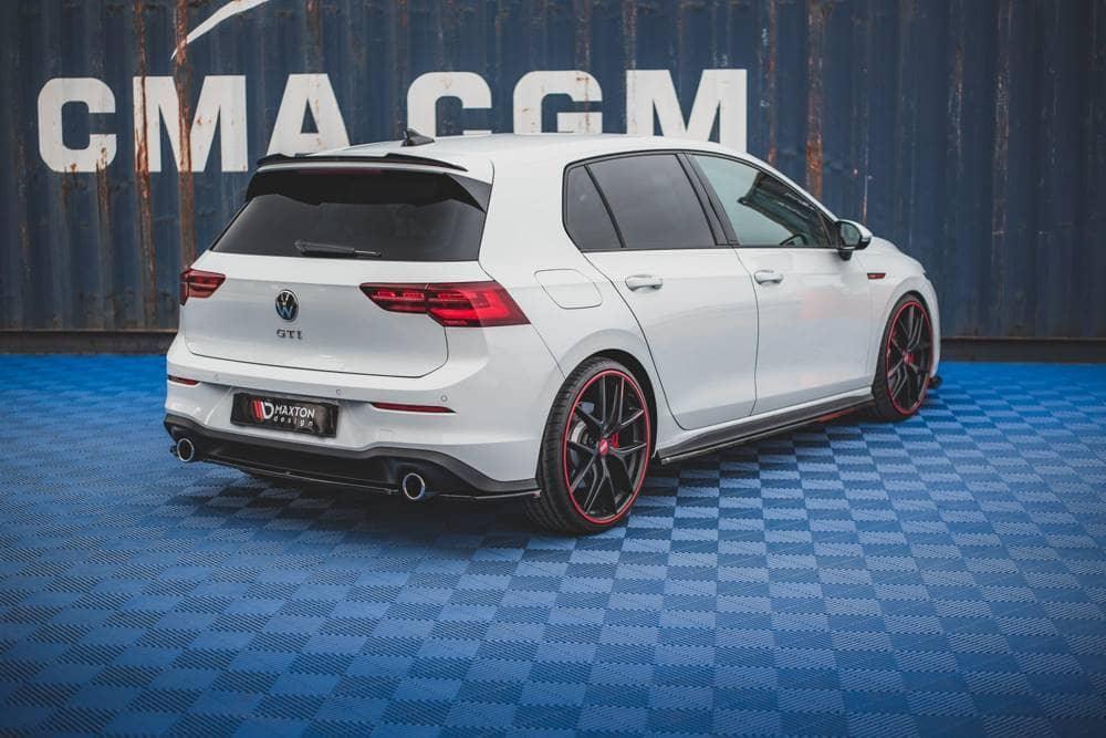 Seitliche Heck Diffusor Erweiterung für VW Golf 8 GTI von Maxton Design - UPGRADEMYCAR