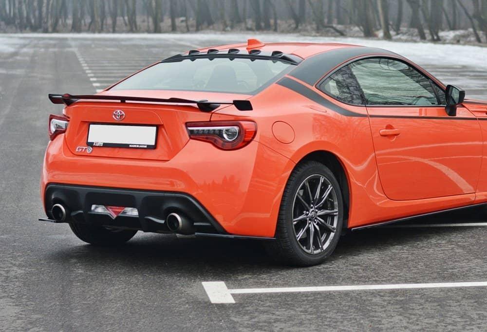 Seitliche Heck Diffusor Erweiterung V.1 für Toyota GT86 Facelift ZN6 von Maxton Design