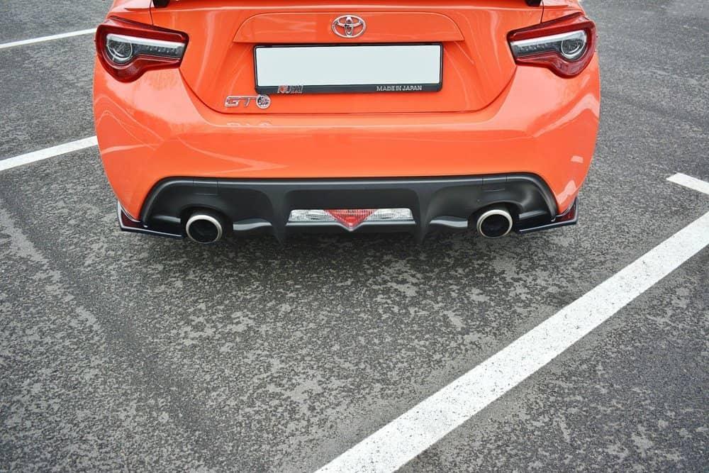 Seitliche Heck Diffusor Erweiterung V.1 für Toyota GT86 Facelift ZN6 von Maxton Design