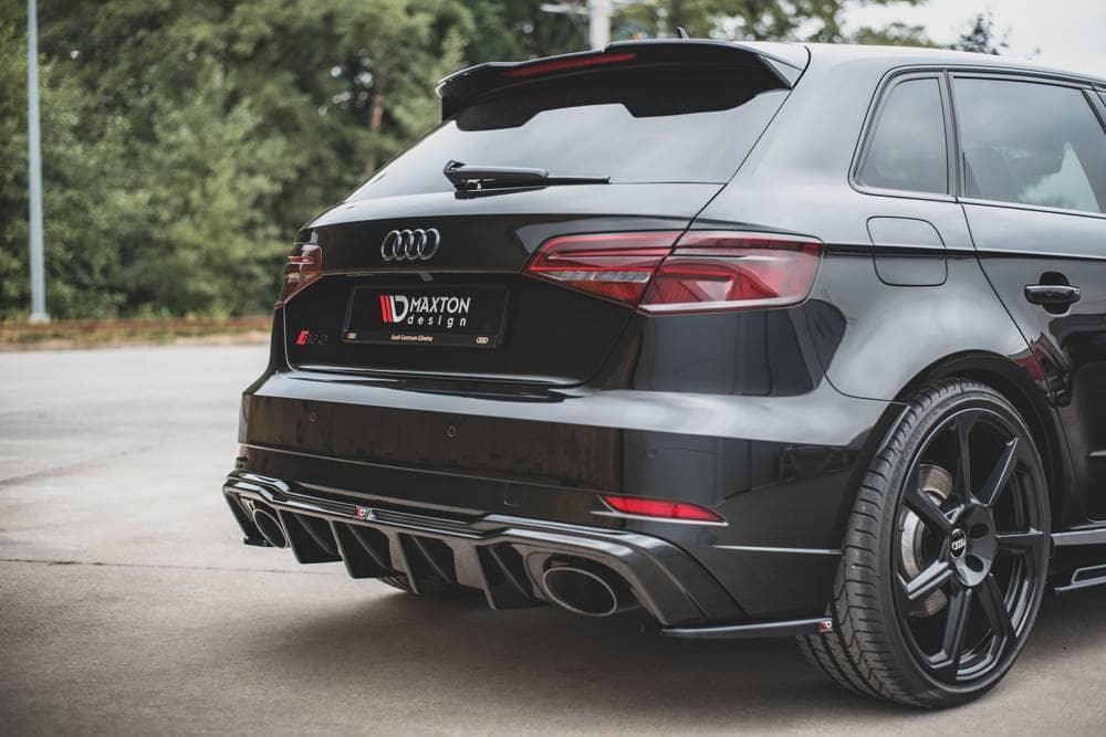 Seitliche Heck Diffusor Erweiterung V.2 für Audi RS3 8V FL Sportback von Maxton Design - UPGRADEMYCAR