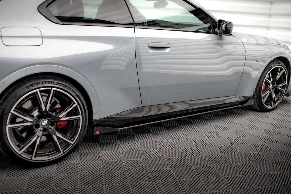 Seitenschweller Erweiterung Street Pro mit Flaps für BMW 2 Coupe M-Paket / M240i G42 von Maxton Design