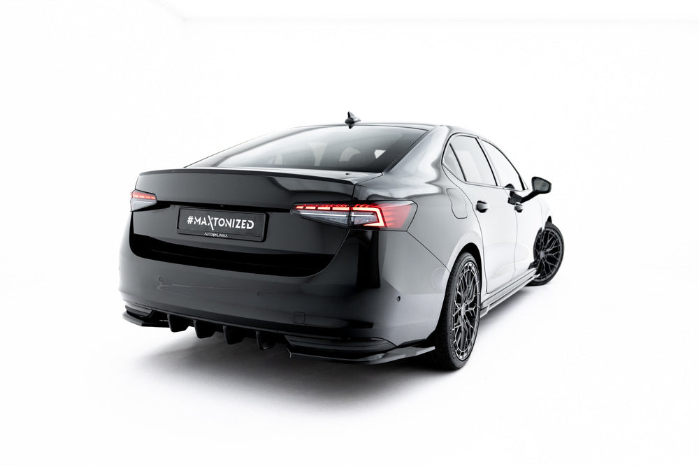 Seitliche Heck Diffusor Erweiterung V.1 für Skoda Superb Sportline Mk4 von Maxton Design
