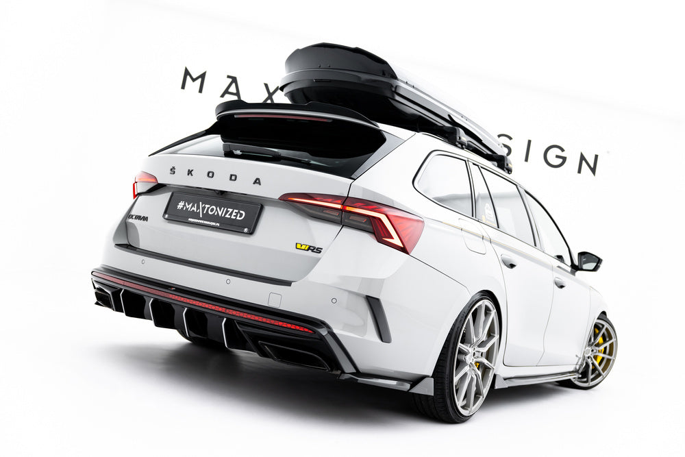 Seitliche Heckdiffusor Erweiterung V.8 für Skoda Octavia RS MK4 von Maxton Design