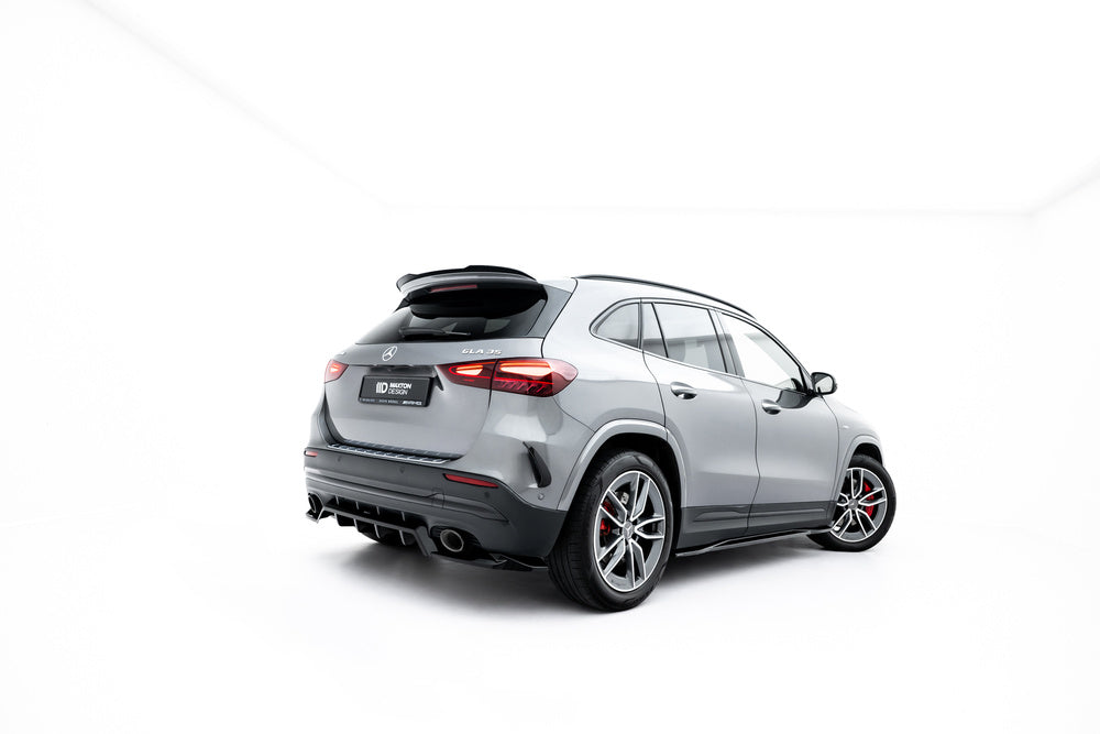 Zentraler hinterer Splitter für Mercedes-AMG GLA 35 H247 Facelift von Maxton Design