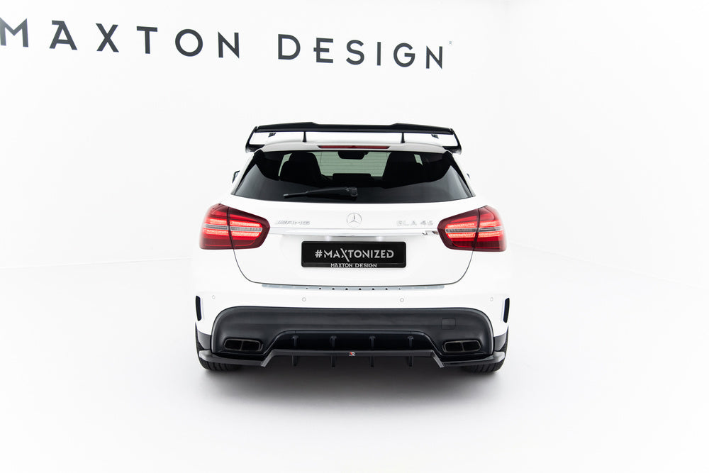 Zentraler hinterer Splitter für Mercedes GLA 45 AMG X156 Facelift von Maxton Design