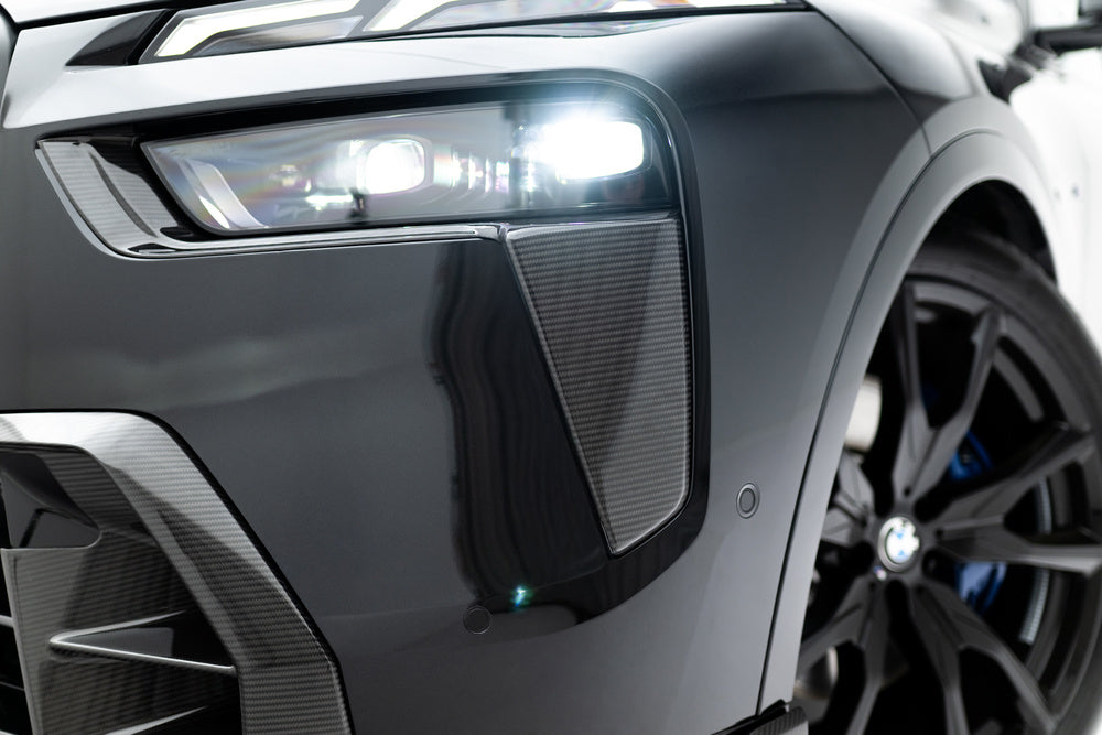 Carbon Lufteinlässe bei Frontstoßstange für BMW X7 M-Paket G07 Facelift von Maxton Design