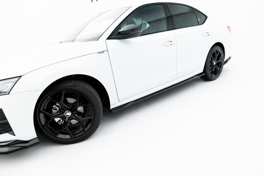 Seitenschweller Erweiterung für Skoda Octavia Sportline Liftback / Combi Mk4 Facelift von Maxton Design