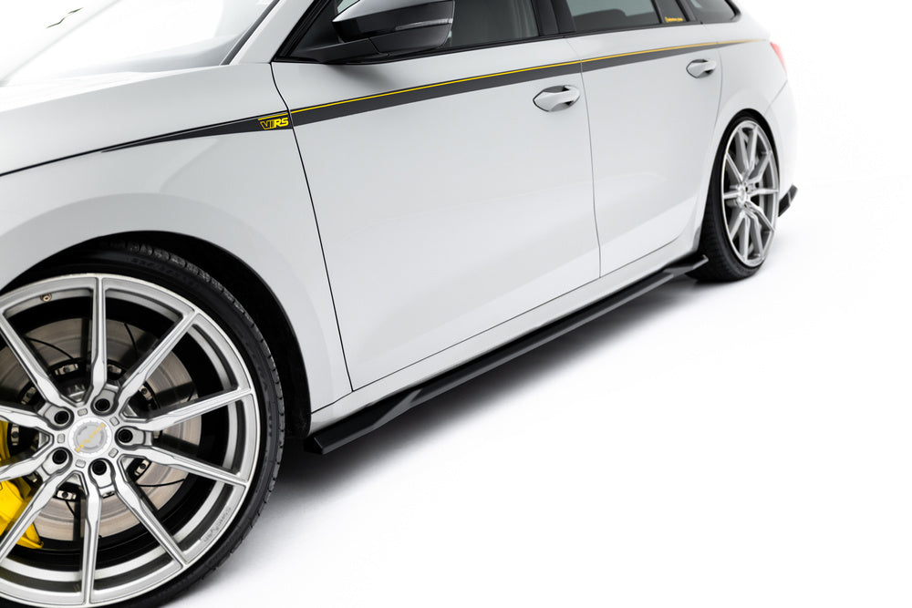 Seitenschweller Erweiterung V.1 für Skoda Octavia RS Liftback / Combi Mk4 von Maxton Design