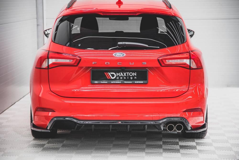 Seitliche Heck Diffusor Erweiterung V.4 für Ford Focus Kombi ST-Line MK4 von Maxton Design