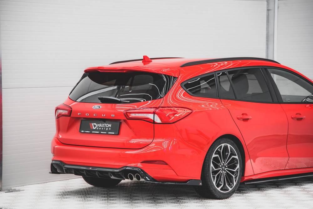 Seitliche Heck Diffusor Erweiterung V.4 für Ford Focus Kombi ST-Line MK4 von Maxton Design