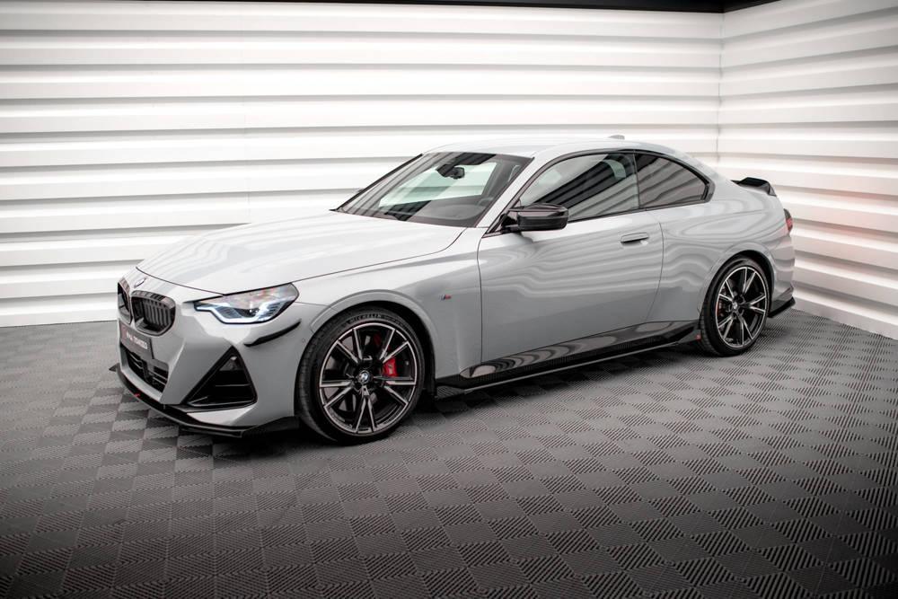 Seitenschweller Erweiterung Street Pro mit Flaps für BMW 2 Coupe M-Paket / M240i G42 von Maxton Design