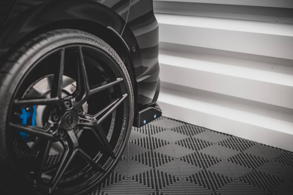 Seitliche Heck Diffusor Erweiterung V.3 für VW Golf 8 GTI von Maxton Design